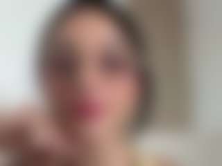 Kira Lopez's Live Sex Cam Show