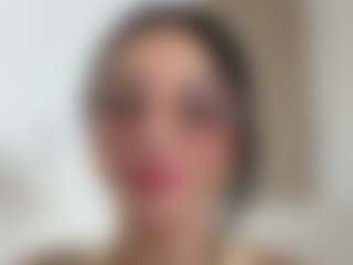 Kira Lopez's Live Sex Cam Show