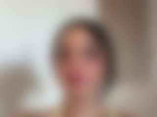 Kira Lopez's Live Sex Cam Show