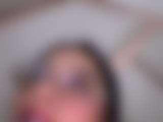 Kira Lopez's Live Sex Cam Show