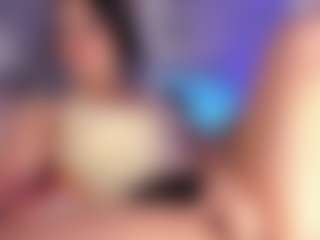 Kira Lopez's Live Sex Cam Show