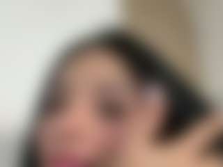 Kira Lopez's Live Sex Cam Show