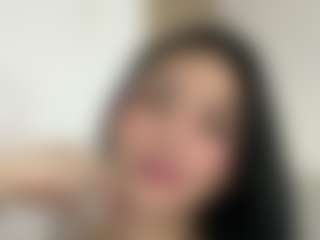 Kira Lopez's Live Sex Cam Show