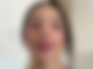Kira Lopez's Live Sex Cam Show