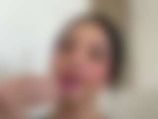 Kira Lopez's Live Sex Cam Show