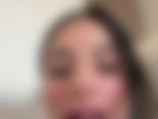 Kira Lopez's Live Sex Cam Show