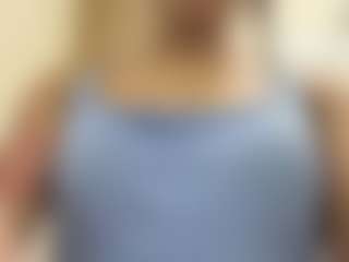 Live cam show with Kira Lopez - Cum Brown Hair on SquirtSoMuch