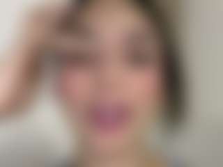 Live cam show with Kira Lopez - Flirt White on Camming Site | colombia