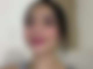 Kira Lopez's Live Sex Cam Show