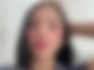 Kira Lopez's Live Sex Cam Show