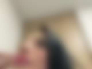 Kira Lopez's Live Sex Cam Show
