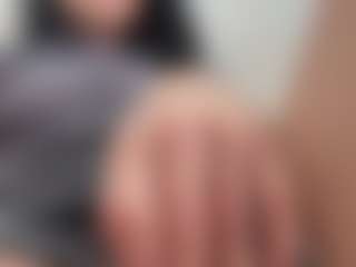 Kira Lopez's Live Sex Cam Show