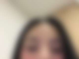 Kira Lopez's Live Sex Cam Show