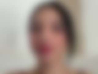 Kira Lopez's Live Sex Cam Show
