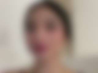 Kira Lopez's Live Sex Cam Show