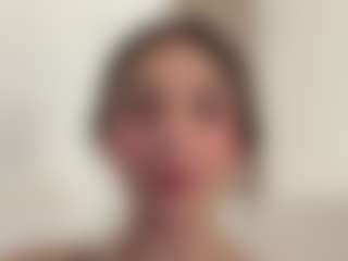 Kira Lopez's Live Sex Cam Show