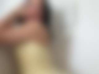 Kira Lopez's Live Sex Cam Show