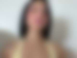 Kira Lopez's Live Sex Cam Show