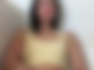 Live cam show with Kira Lopez - Shaved Pussy Teen (18+) on sexytreat.net