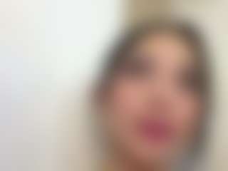 Live cam show with Kira Lopez - Messy on CamSextacy
