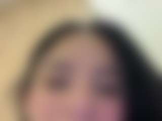 Kira Lopez's Live Sex Cam Show