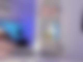 Kira Lopez's Live Sex Cam Show