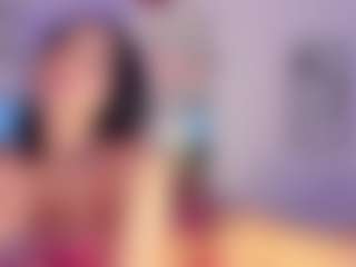 Kira Lopez's Live Sex Cam Show