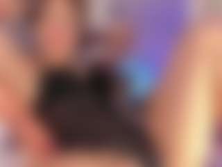 Kira Lopez's Live Sex Cam Show
