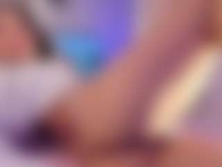 Kira Lopez's Live Sex Cam Show