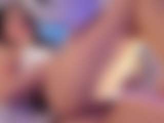 Kira Lopez's Live Sex Cam Show