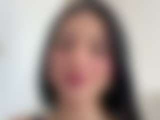 Live cam show with Kira Lopez - Lesbian on instabang