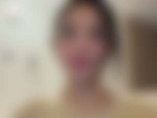 Kira Lopez's Live Sex Cam Show