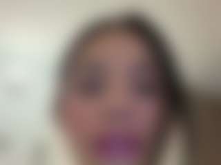 Kira Lopez's Live Sex Cam Show