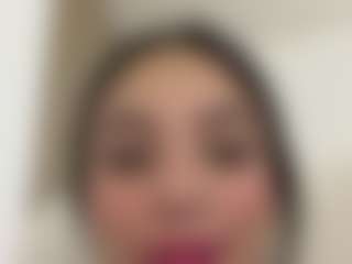 Kira Lopez's Live Sex Cam Show