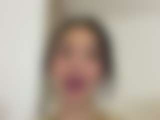 Live cam show with Kira Lopez - Latina on CamwithHer | colombia