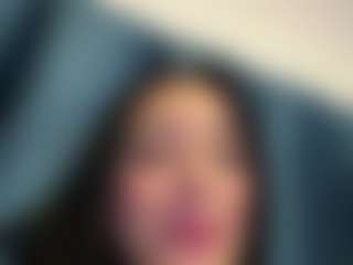 Kira Lopez's Live Sex Cam Show