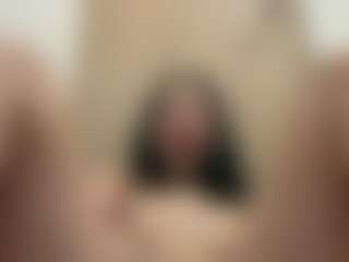 Kira Lopez's Live Sex Cam Show