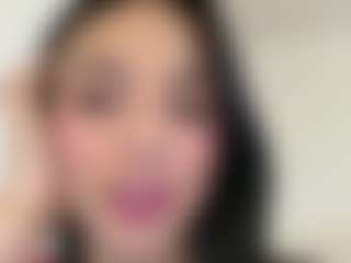 Kira Lopez's Live Sex Cam Show