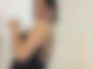 Kira Lopez's Live Sex Cam Show
