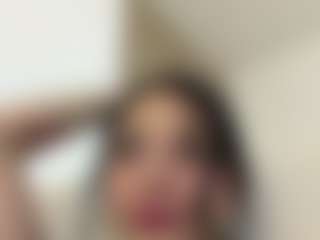 Kira Lopez's Live Sex Cam Show