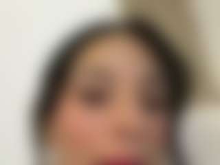 Kira Lopez's Live Sex Cam Show