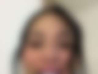 Kira Lopez's Live Sex Cam Show
