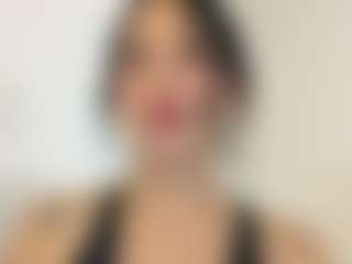 Kira Lopez's Live Sex Cam Show