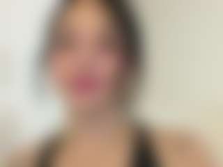 Kira Lopez's Live Sex Cam Show