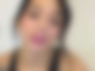 Kira Lopez's Live Sex Cam Show