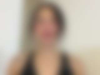 Kira Lopez's Live Sex Cam Show
