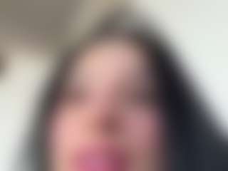 Kira Lopez's Live Sex Cam Show