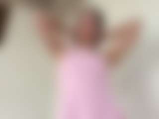 Kira Lopez's Live Sex Cam Show