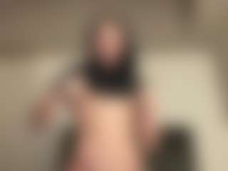Kira Lopez's Live Sex Cam Show