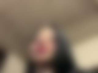 Kira Lopez's Live Sex Cam Show